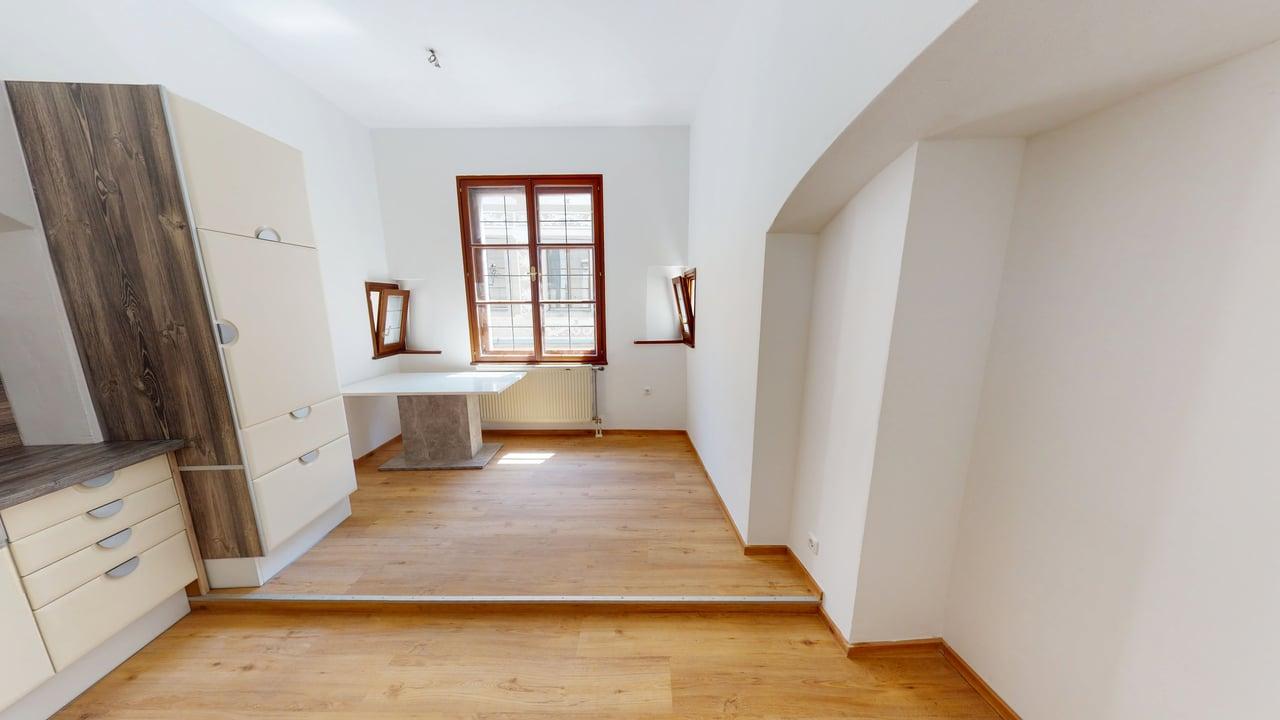 Haratzmullerstrae-11-Top-9-05162025_105945