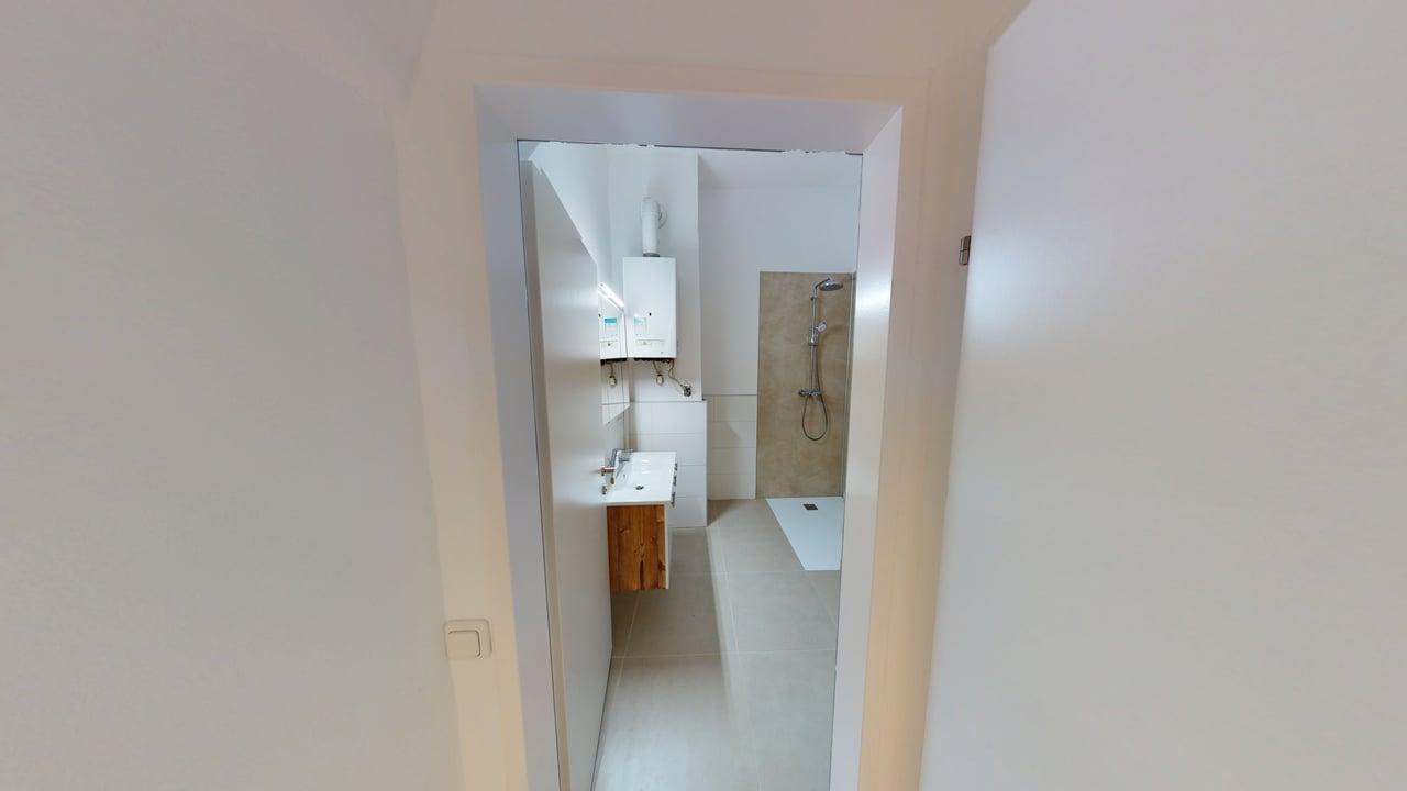 Haratzmullerstrae-11-Top-9-10182025_133320