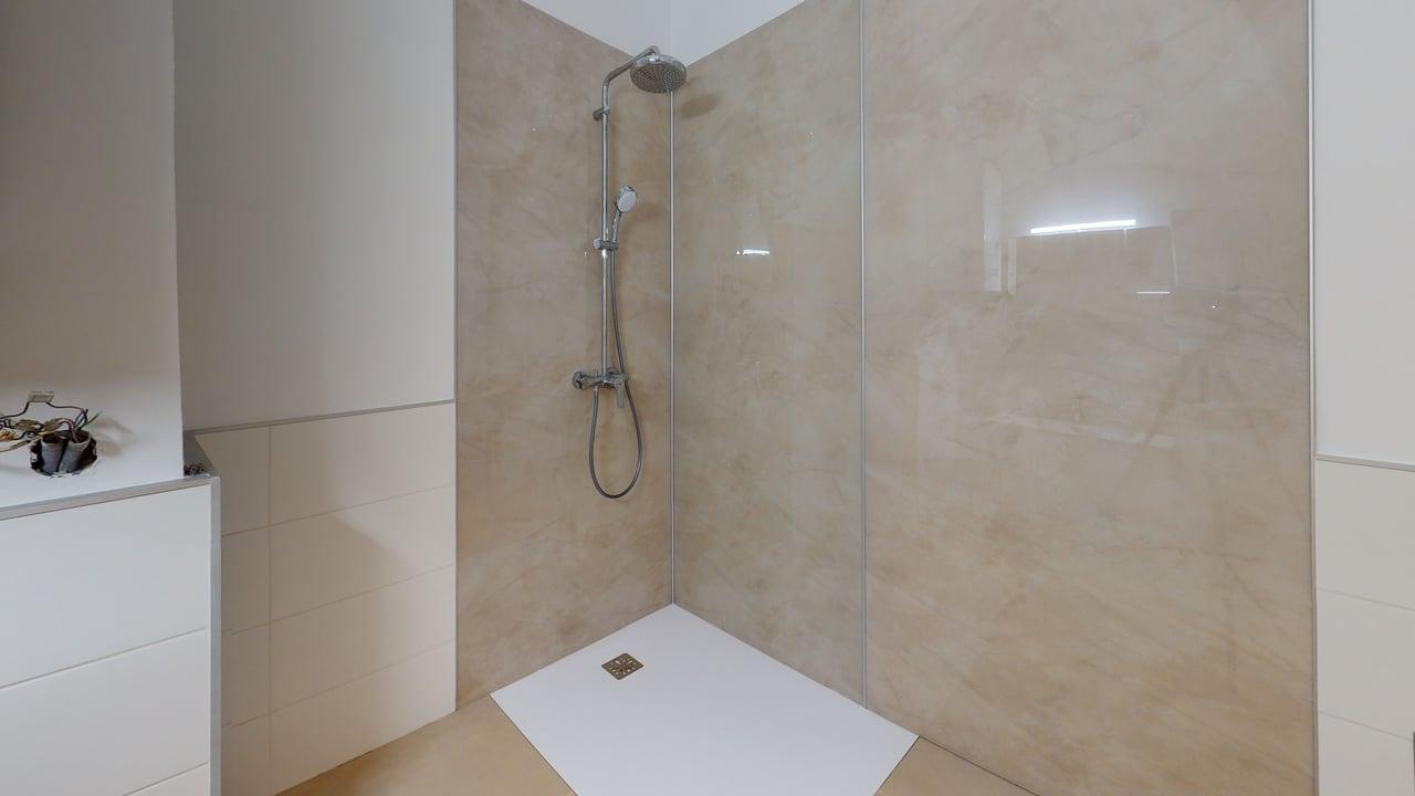 Haratzmullerstrae-11-Top-9-Bathroom 1